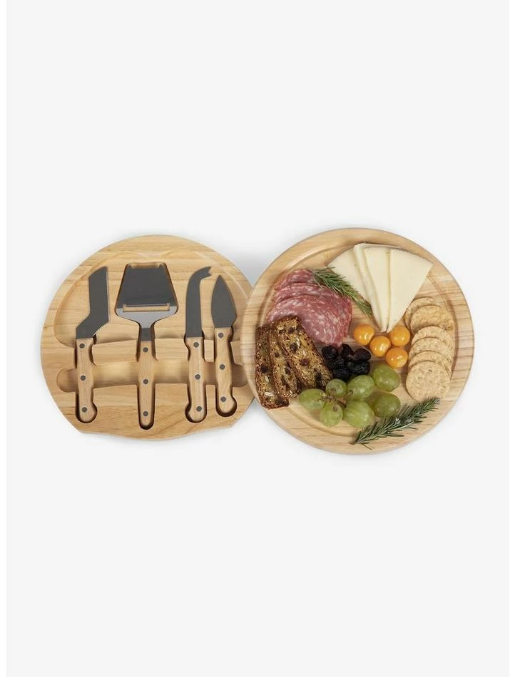 Top 10 ๐คฉ Disney Mickey Mouse NFL CHI Bears Circo Cheese Cutting Board & Tools Set ๐ - Image 3