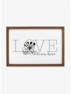 Brand new π Disney Mickey Mouse Minnie Love Lives Here Wood Wall Decor β€οΈ